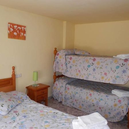 Hostal El Portalico Linares de Mora Esterno foto